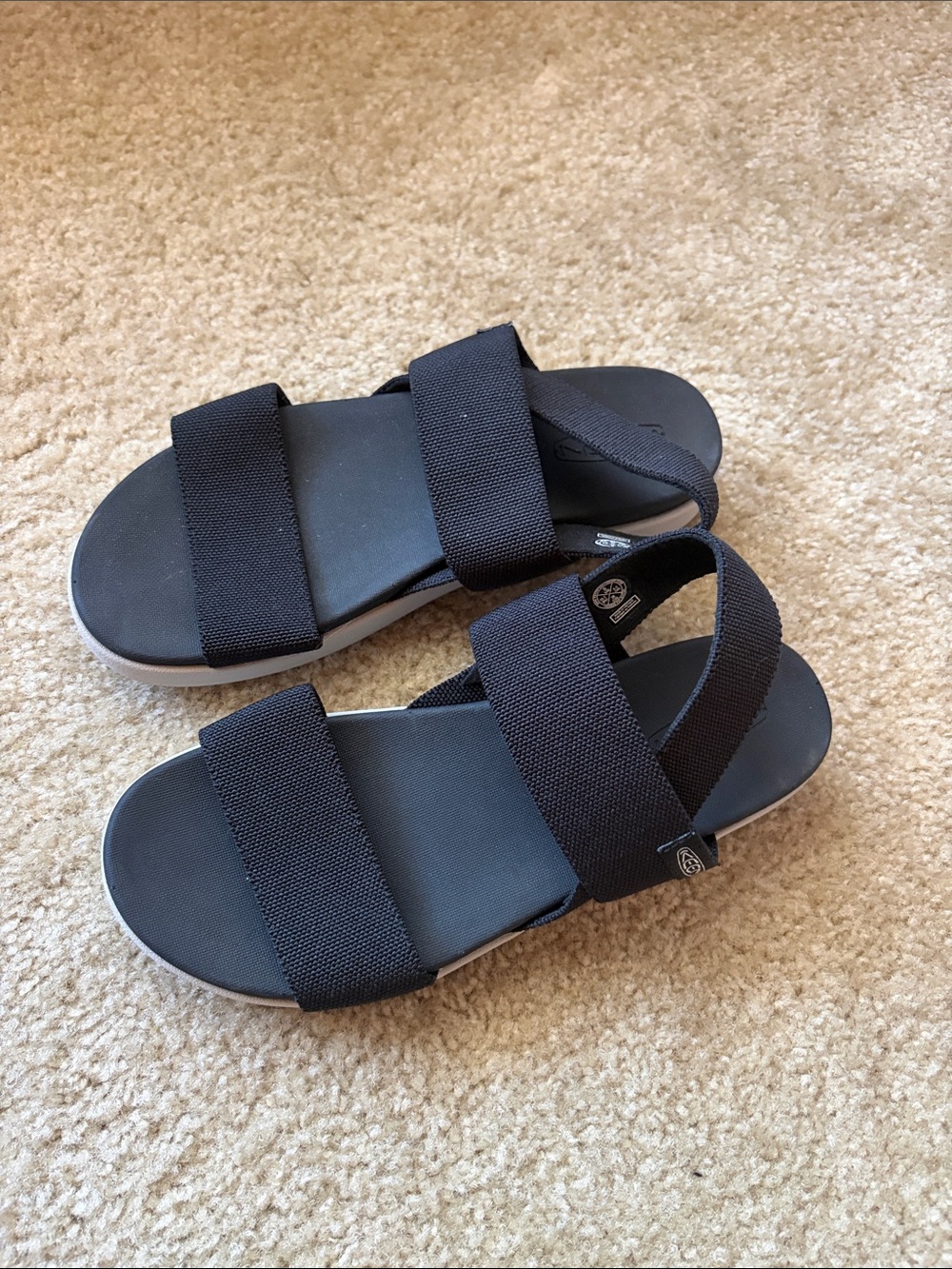 Keen Elle Backstrap Sandals, black, size 9 - Picture 2 of 7